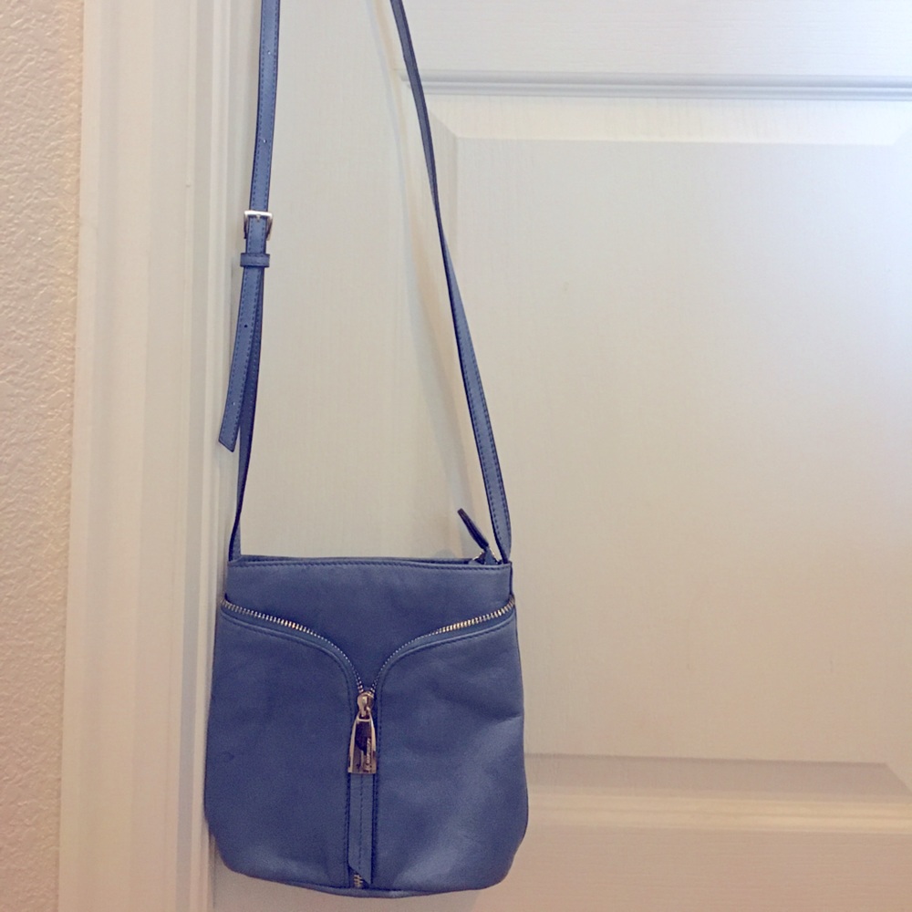 B. Makowsky light blue side body bag!